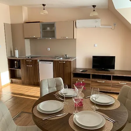 Cozy Horizont Apartmán *